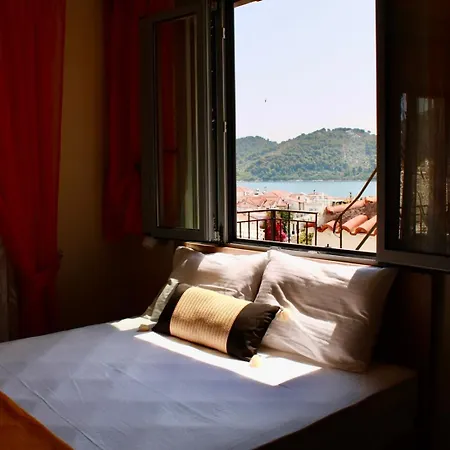 Bed & Breakfast L Anima Città di Skiathos