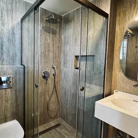 L Anima Panzió Szkiáthosz