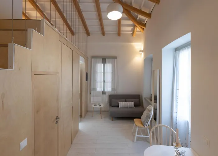 Bed & Breakfast L Anima Skiathos Town