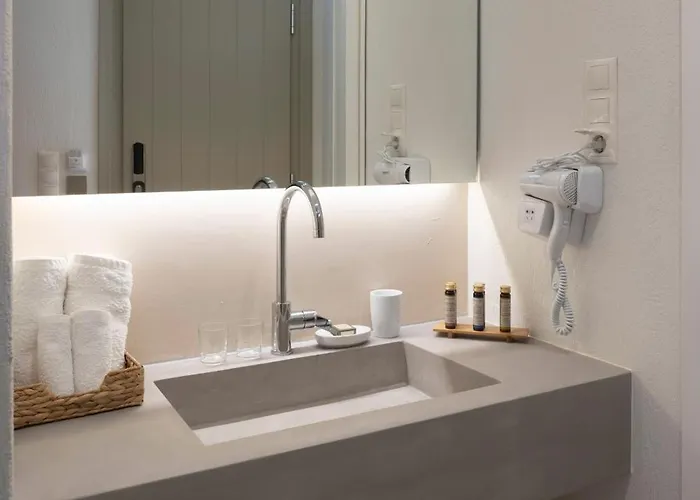 Bed & Breakfast L Anima Skiathos Town